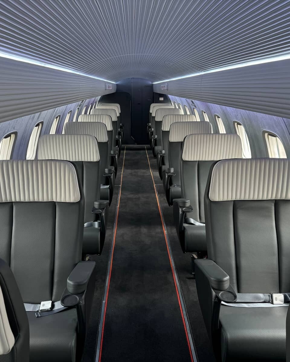 ERJ135 interior 1